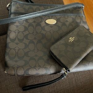 Coach Black Signature Crossbody with Matching Wristlet